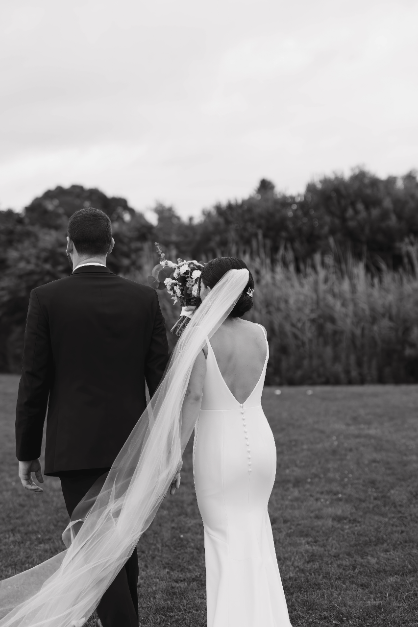 Love Bird Bridal Shop portfolio 4
