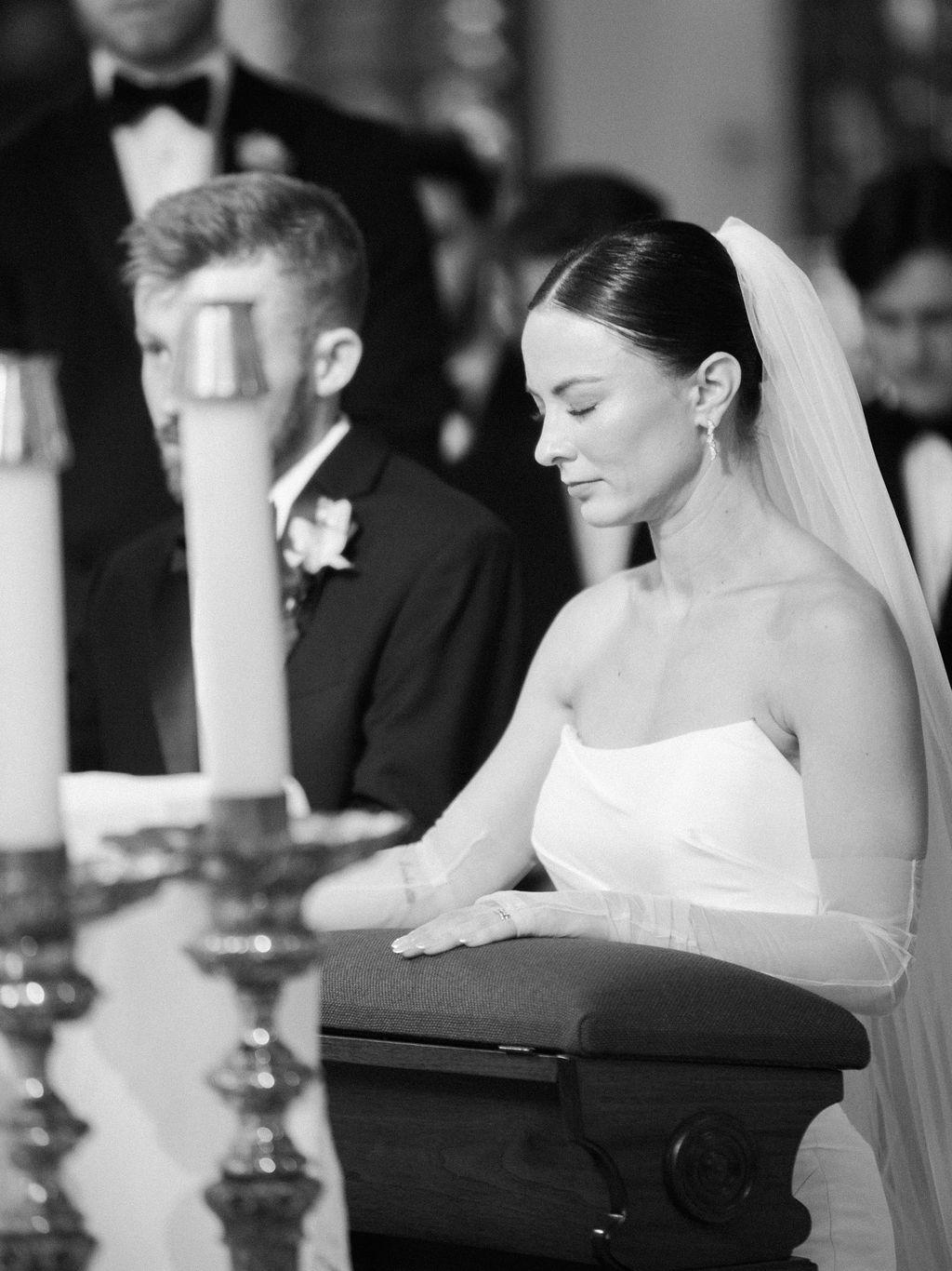 A Non-Traditional Winter Wedding at McDavid Studio 10