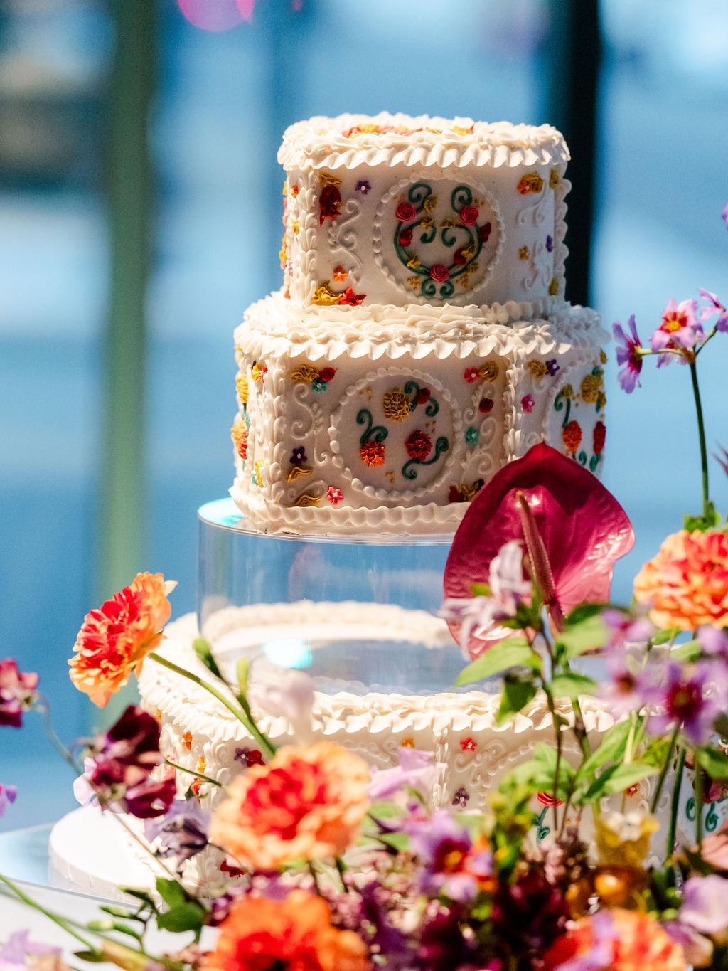 A Non-Traditional Winter Wedding at McDavid Studio 41