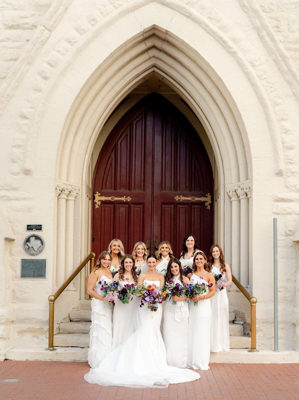 A Non-Traditional Winter Wedding at McDavid Studio 30