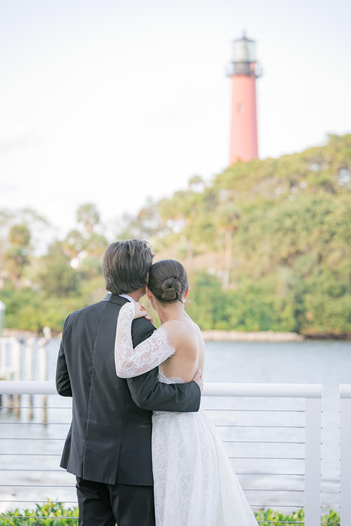 A Whimsical Winter Wedding at the Pelican Club 2