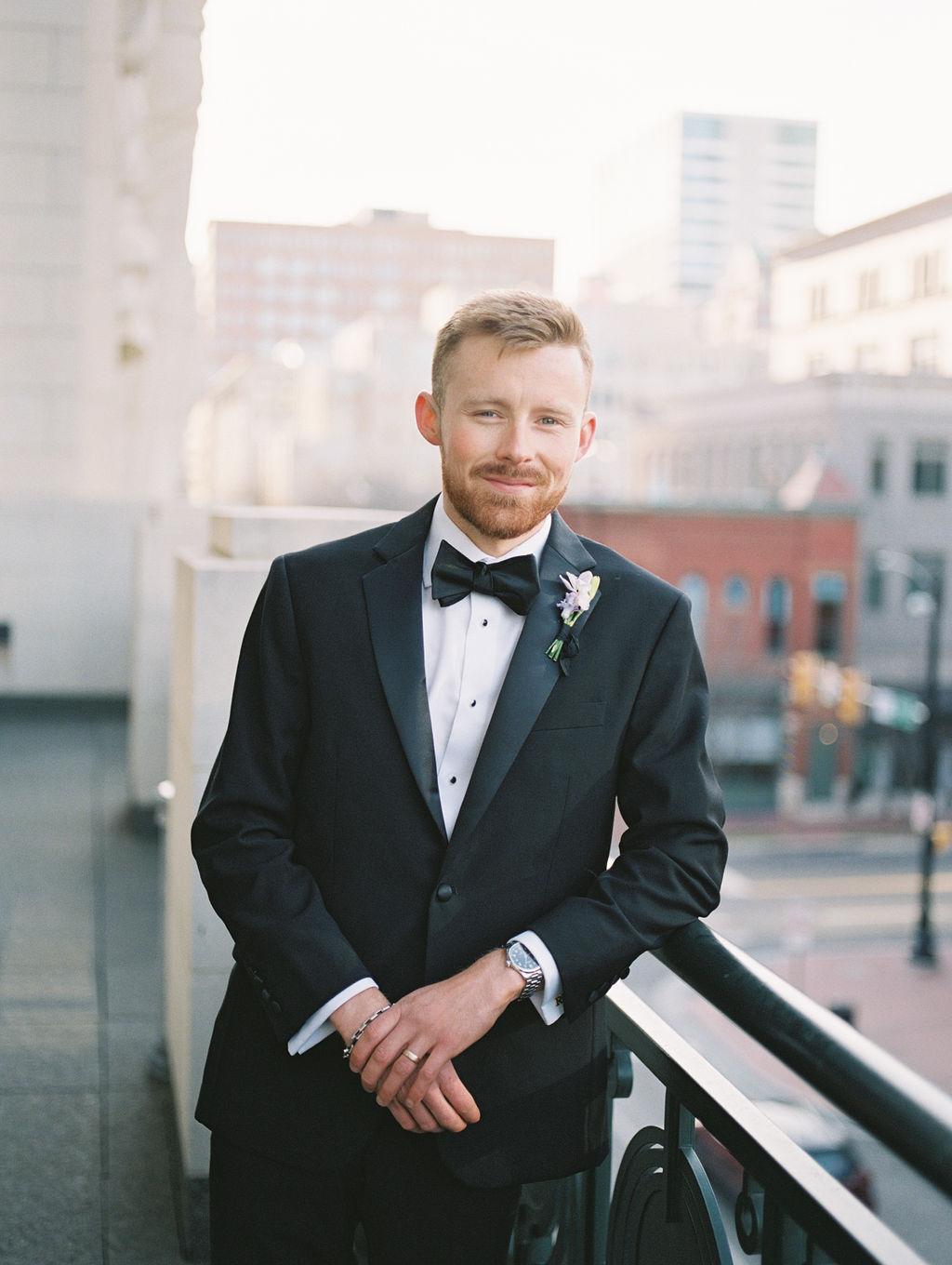 A Non-Traditional Winter Wedding at McDavid Studio 5