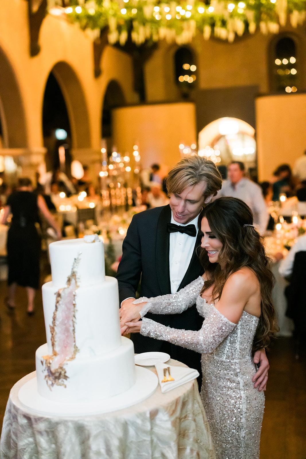 A Glamorous Summer Wedding at The Abbey Inn & Spa 33