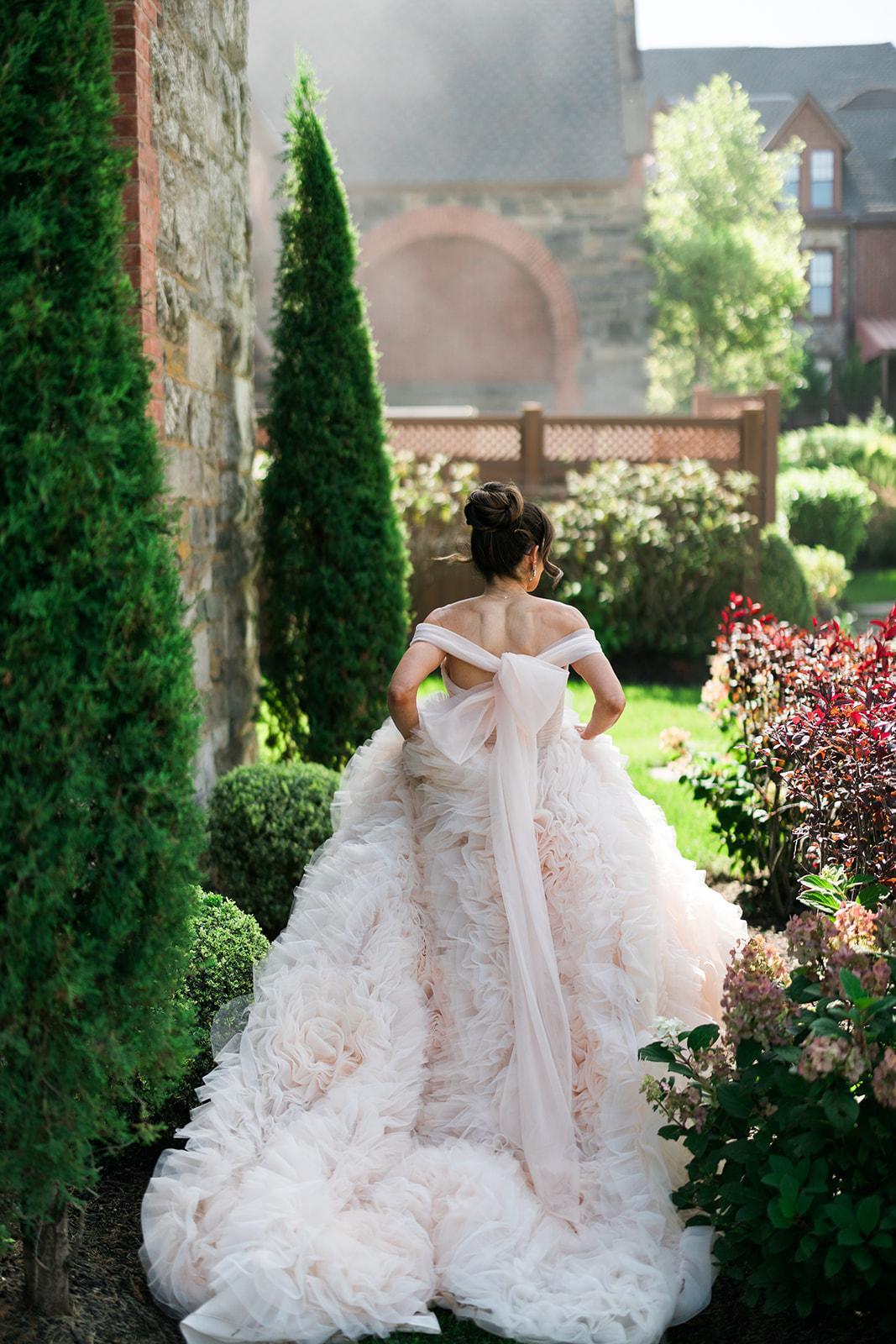 A Glamorous Summer Wedding at The Abbey Inn & Spa 38