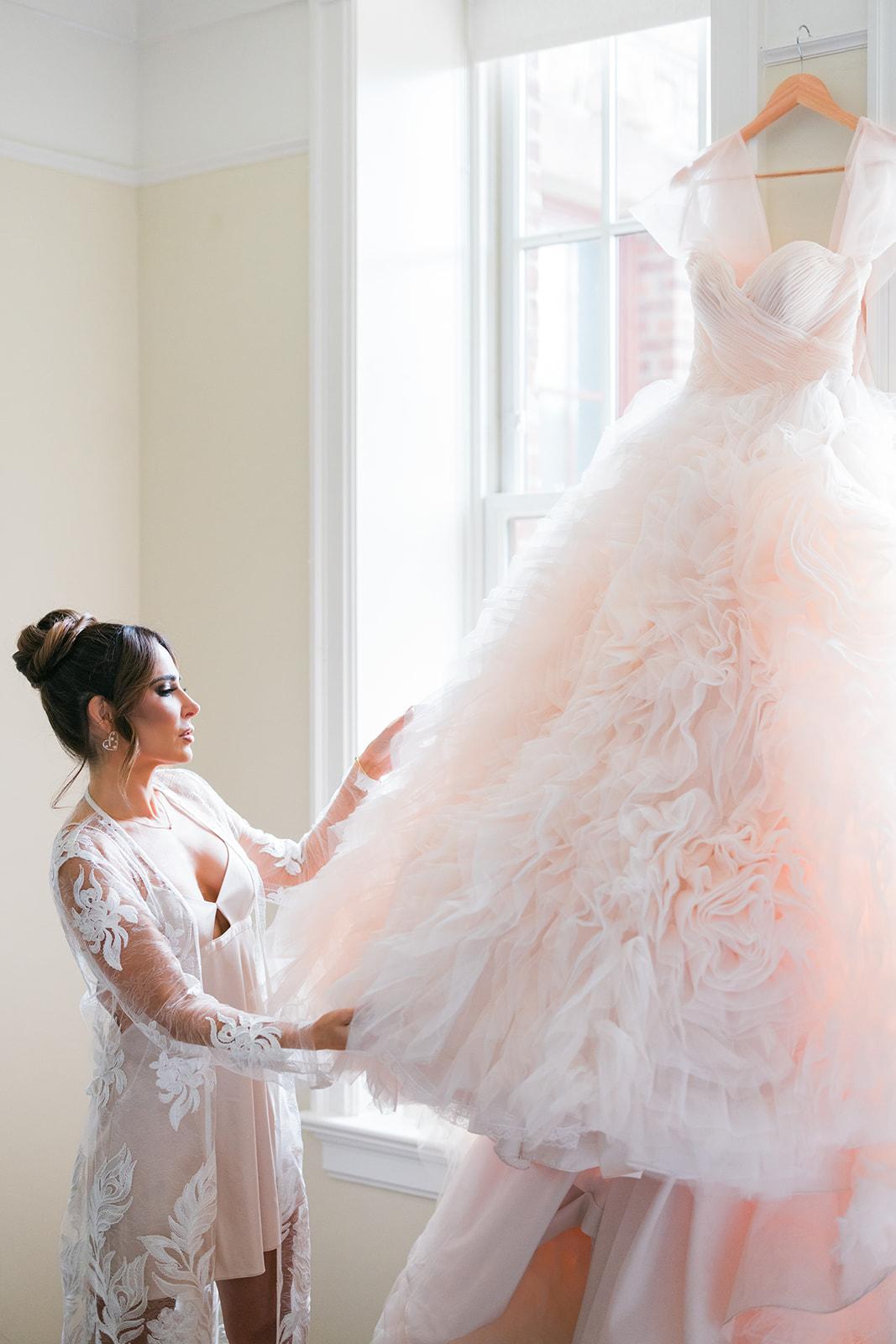 A Glamorous Summer Wedding at The Abbey Inn & Spa photo 3