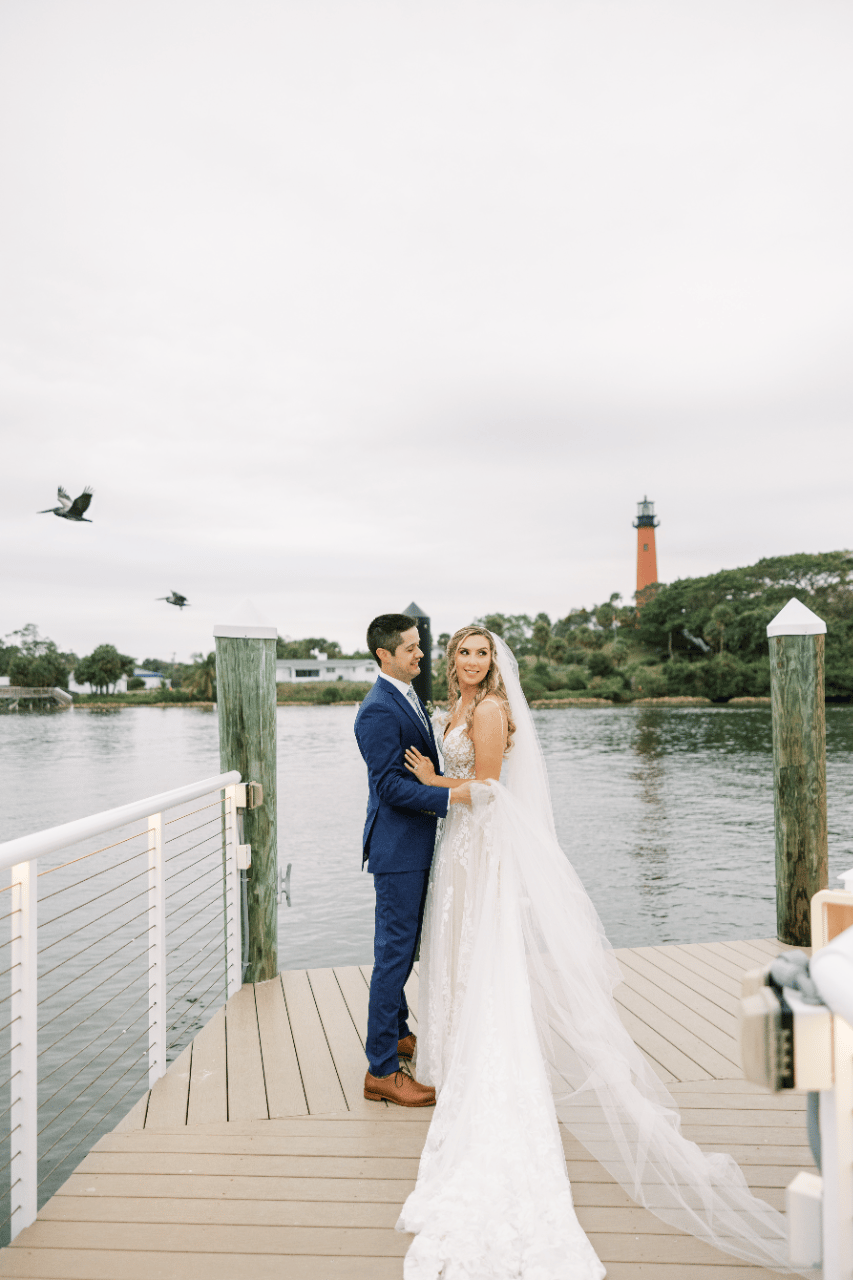 A Romantic Winter Wedding at Pelican Club