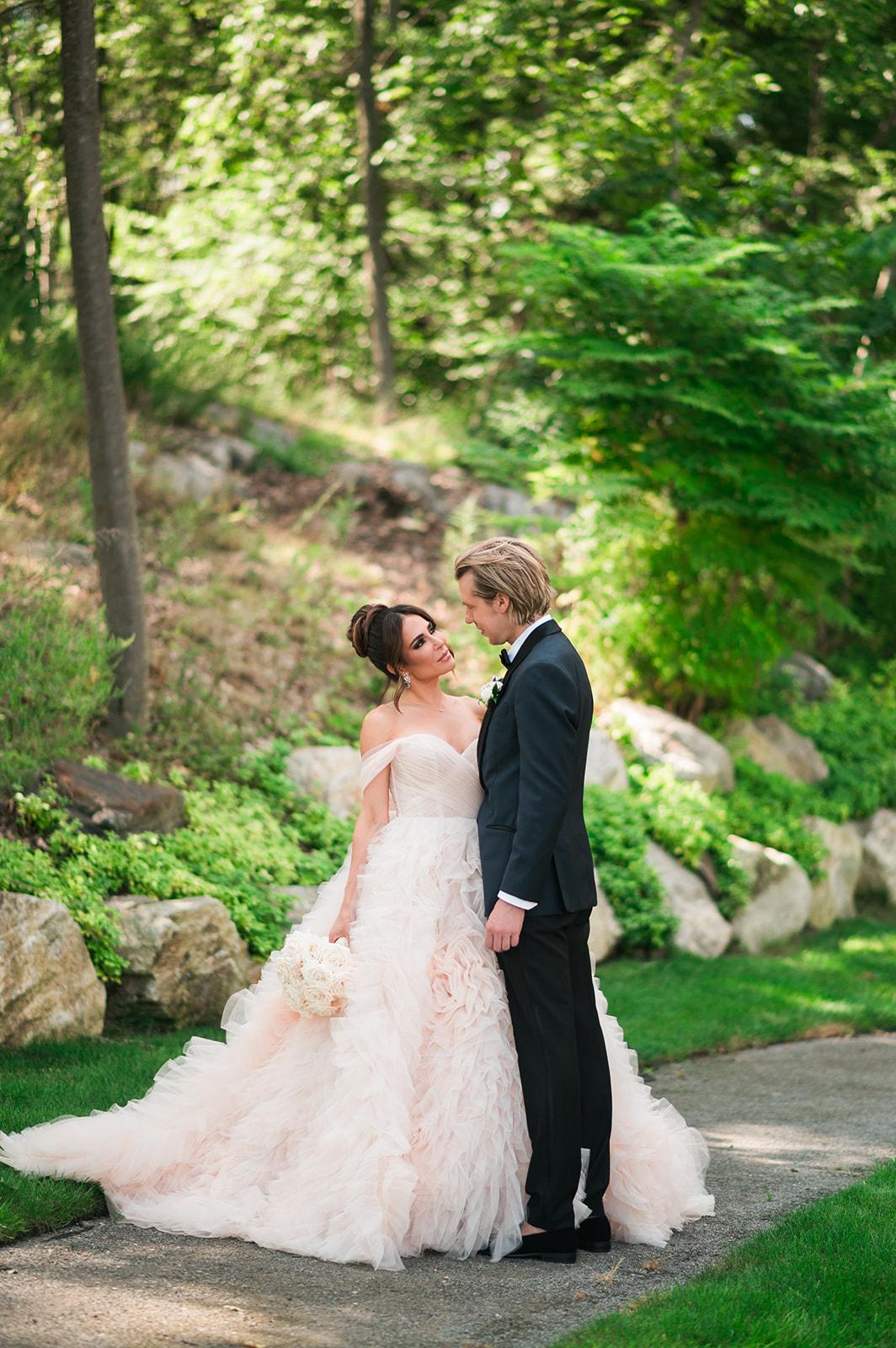 A Glamorous Summer Wedding at The Abbey Inn & Spa 51