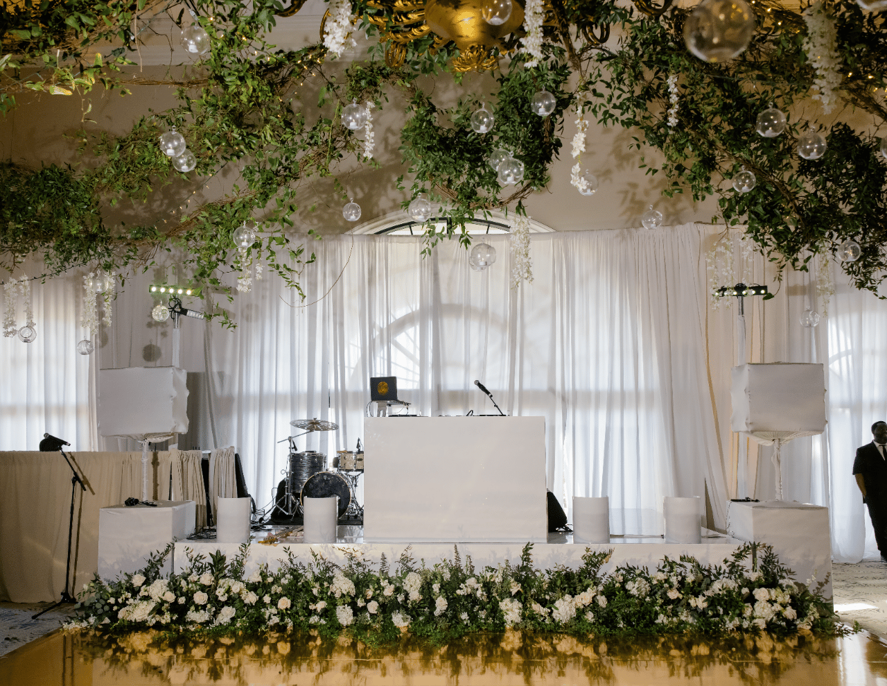 Meaghan Brown & Brendan Lindwall's wedding-image-17