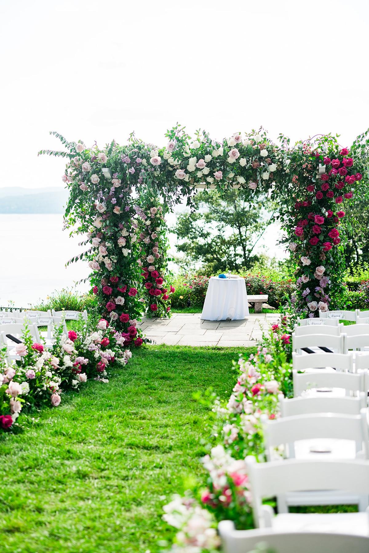 A Glamorous Summer Wedding at The Abbey Inn & Spa 29