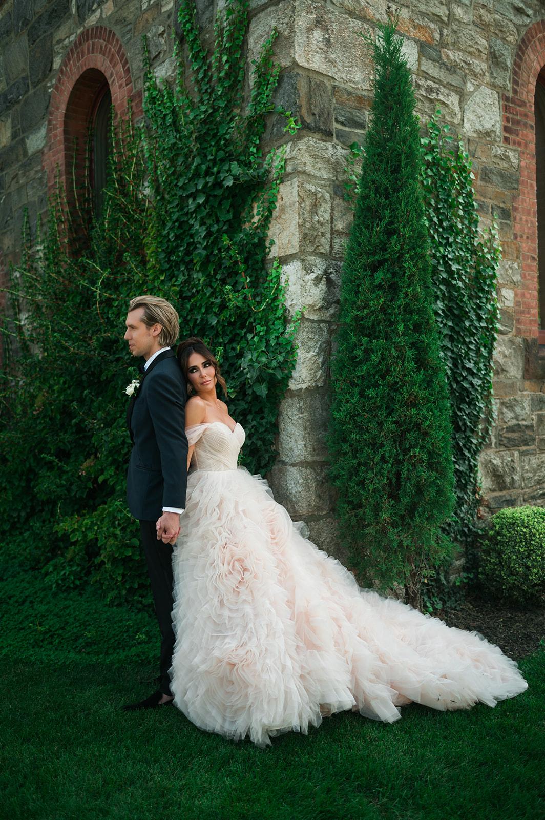 A Glamorous Summer Wedding at The Abbey Inn & Spa 76