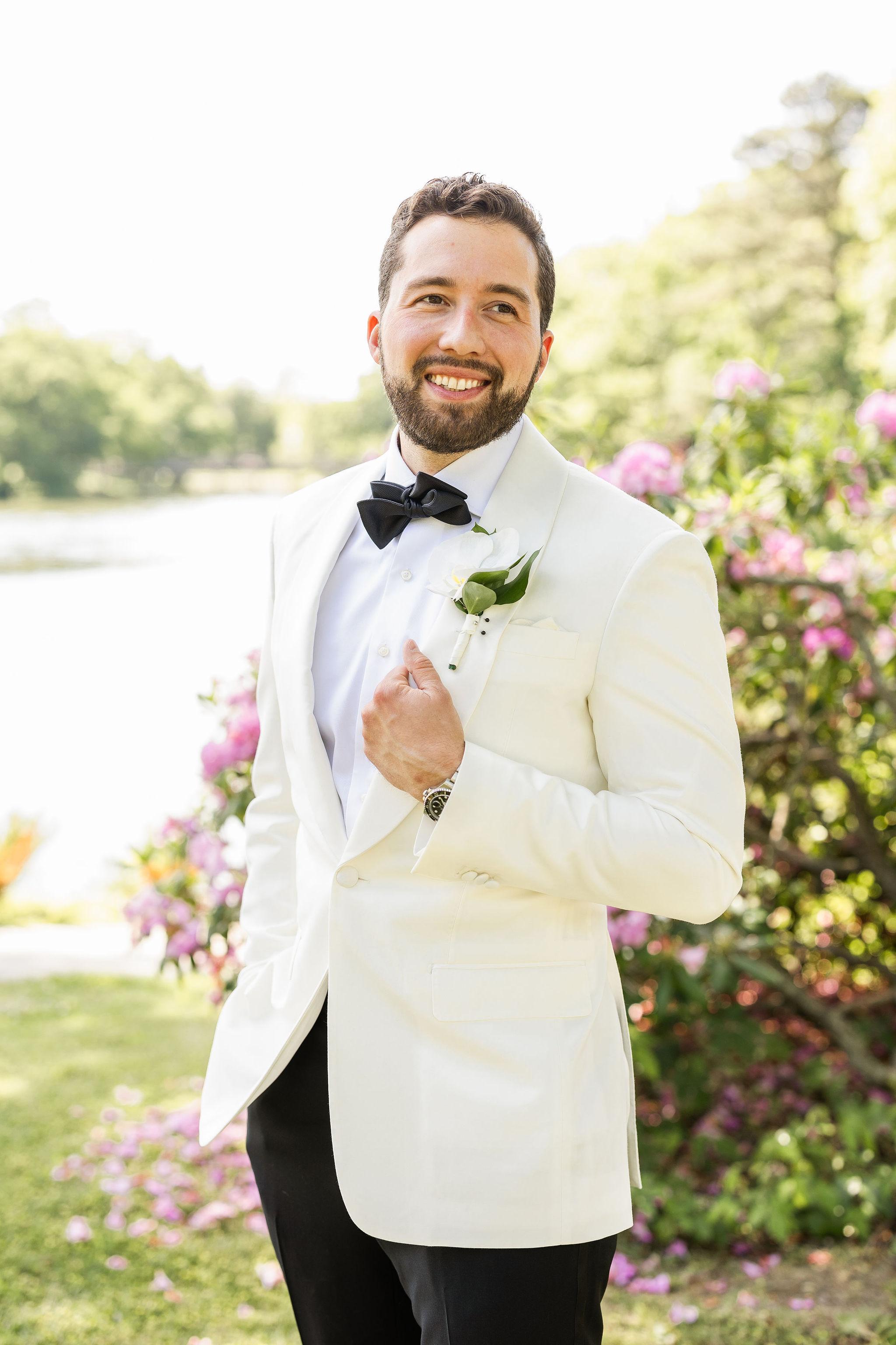 A Classic Summer Wedding at The Mill Lakeside Manor 10