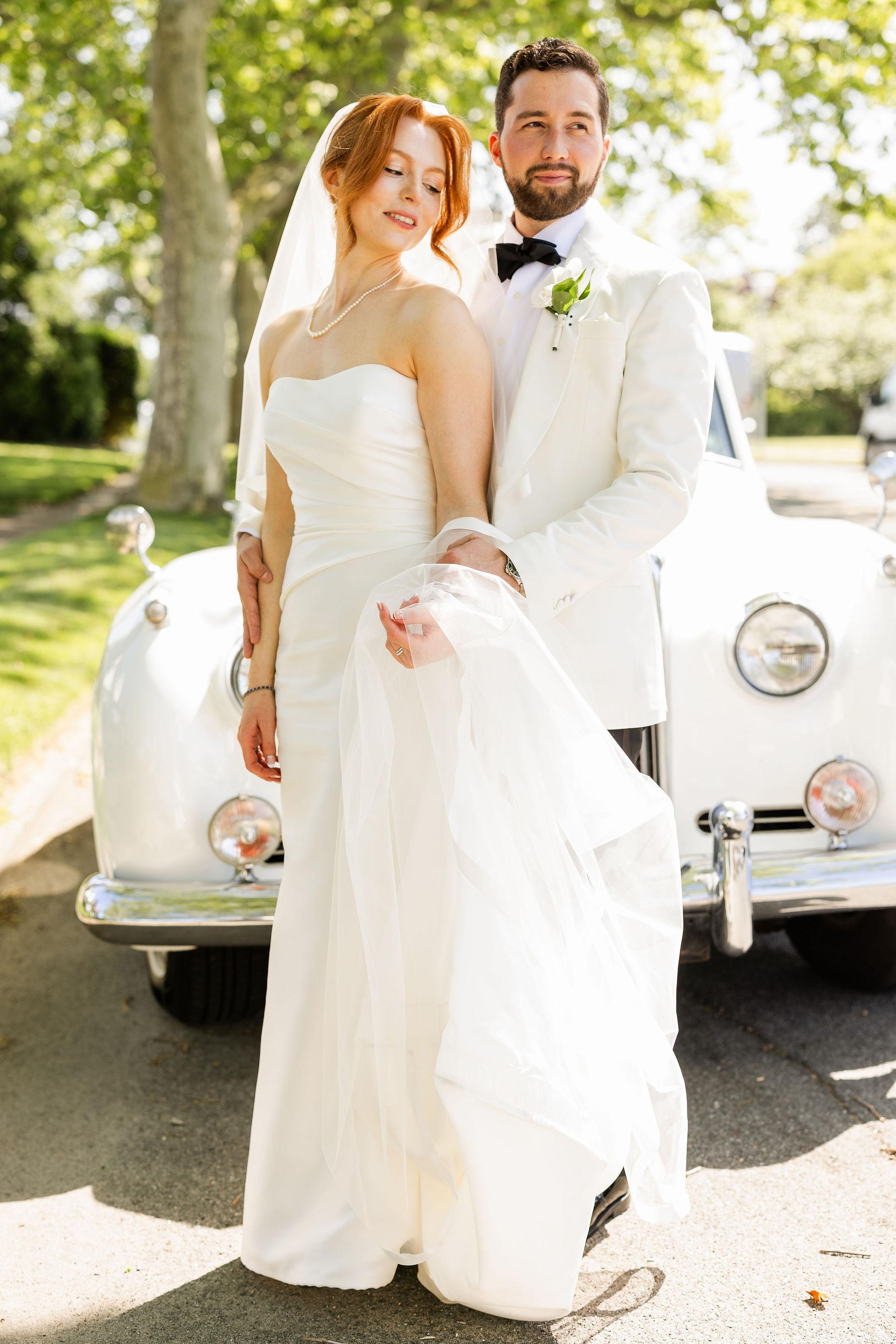 A Classic Summer Wedding at The Mill Lakeside Manor