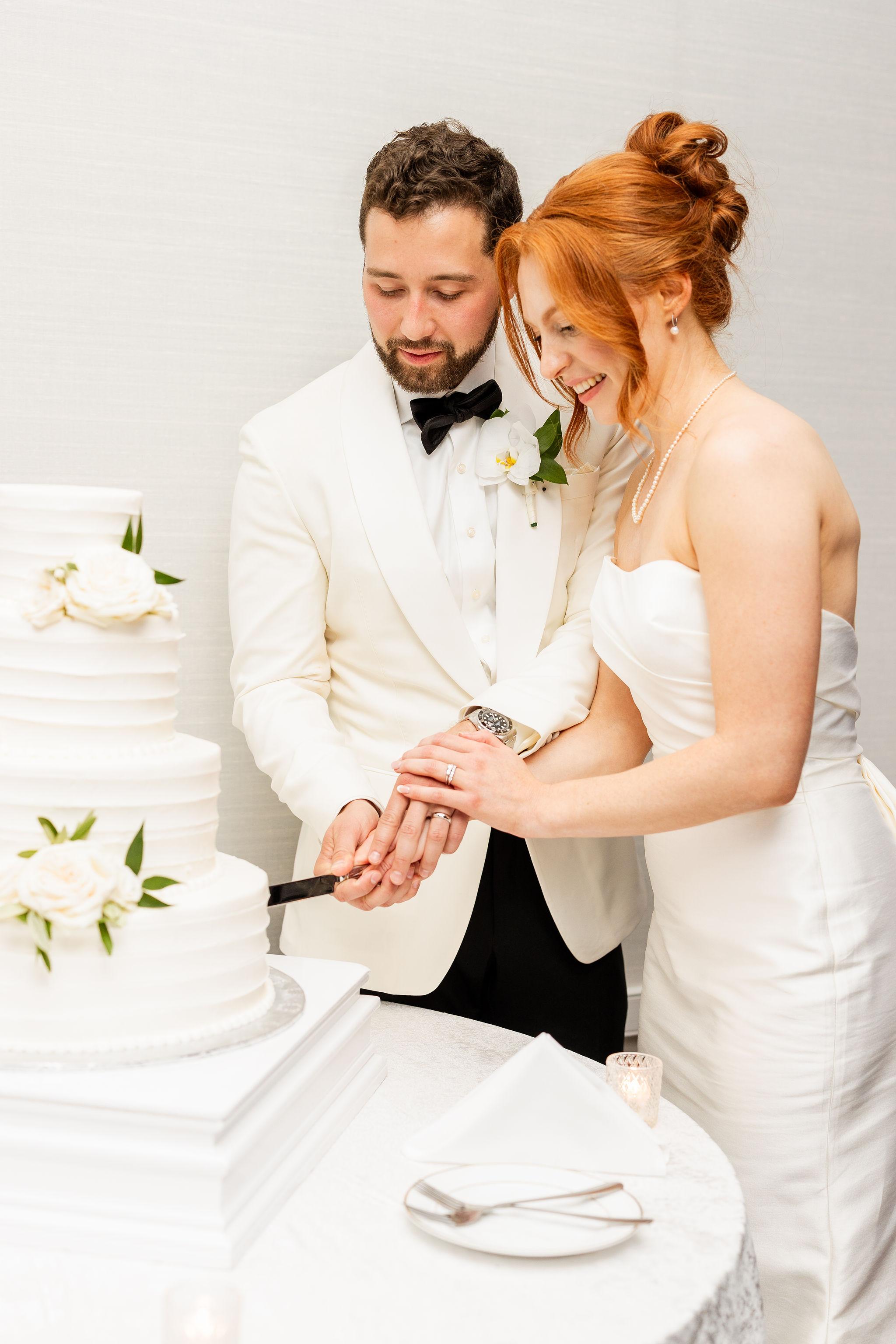 A Classic Summer Wedding at The Mill Lakeside Manor 9