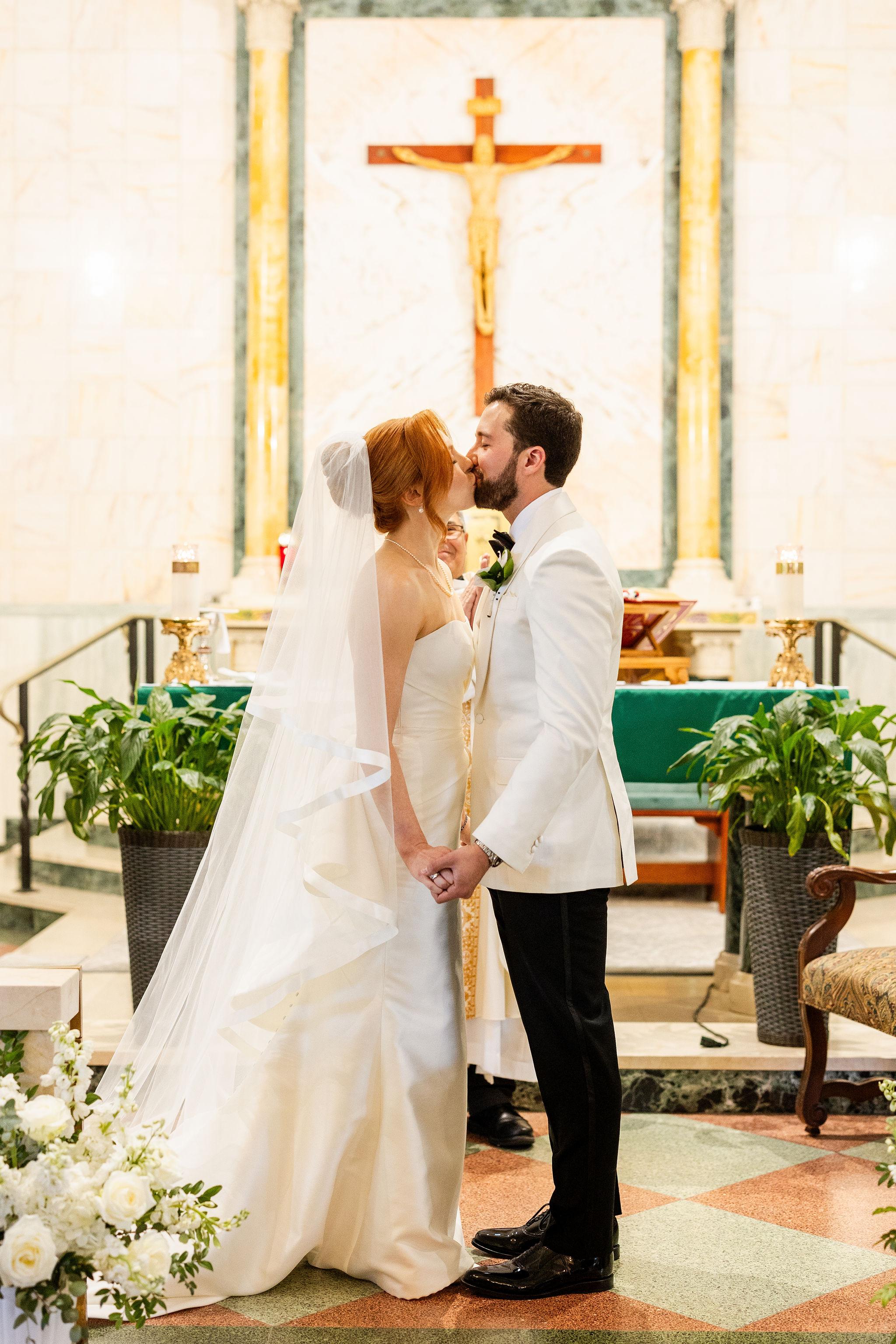 A Classic Summer Wedding at The Mill Lakeside Manor 35