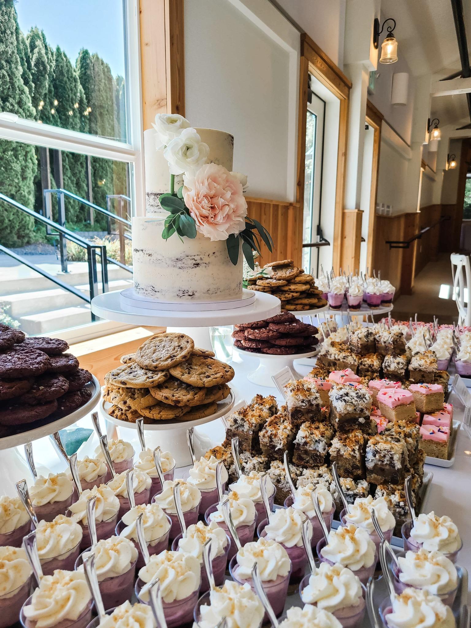 Lux Sucre Desserts