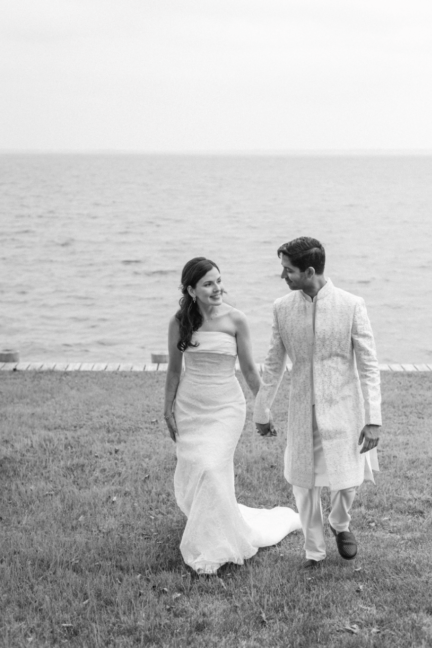 A Romantic Summer Wedding at Bedell Cellars photo 4