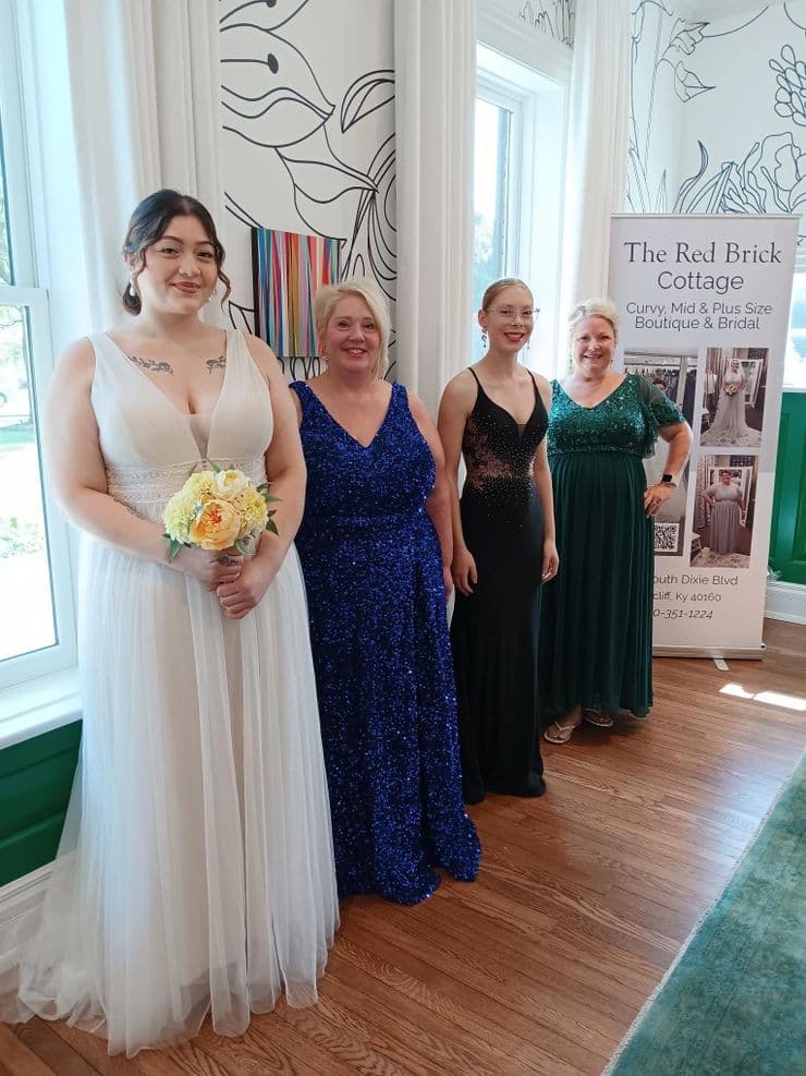 The Red Brick Cottage Curvy, Mid & Plus Size Boutique & Bridal portfolio 3