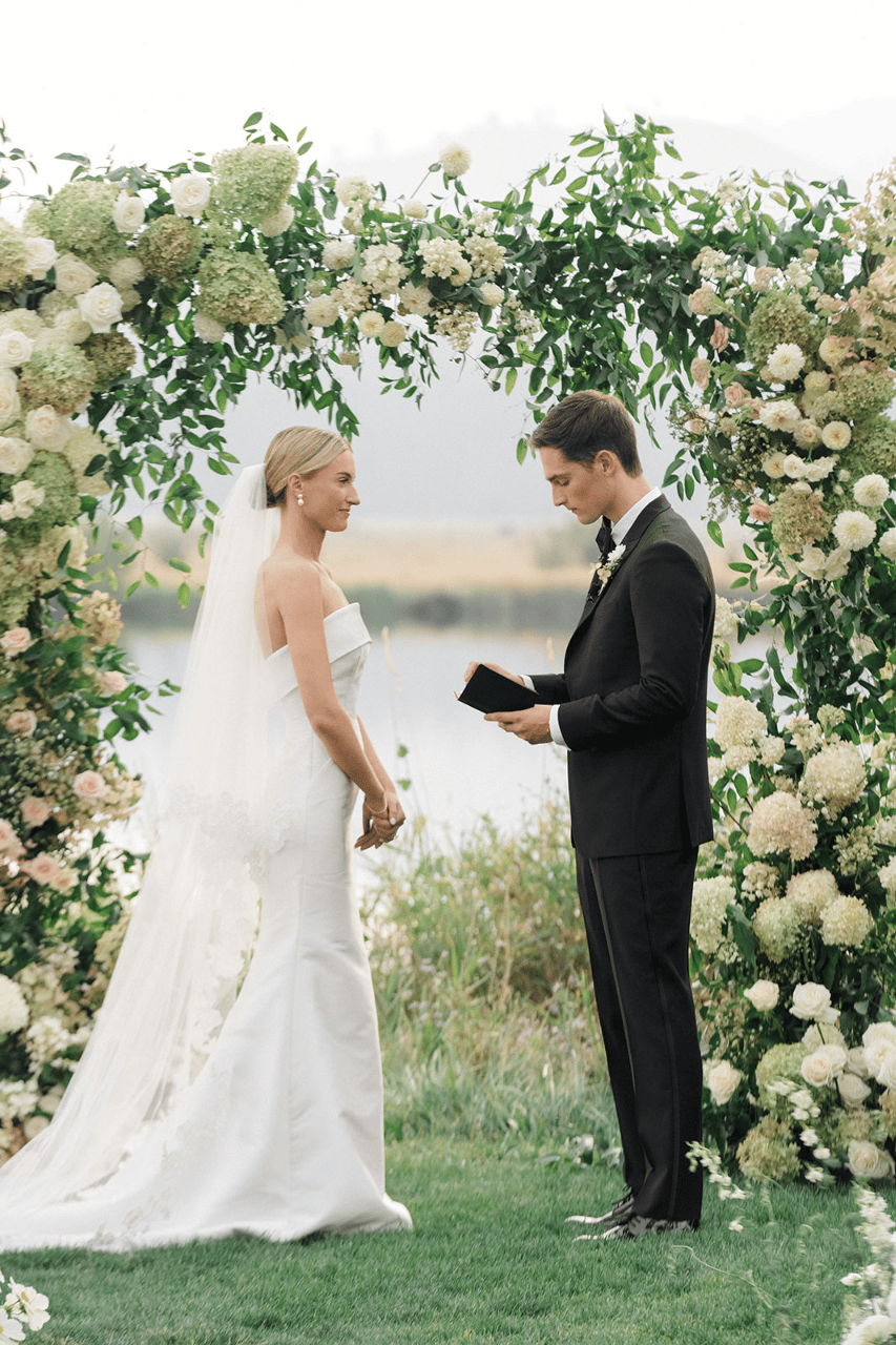 A Romantic Fall Wedding at Black Butte Ranch
