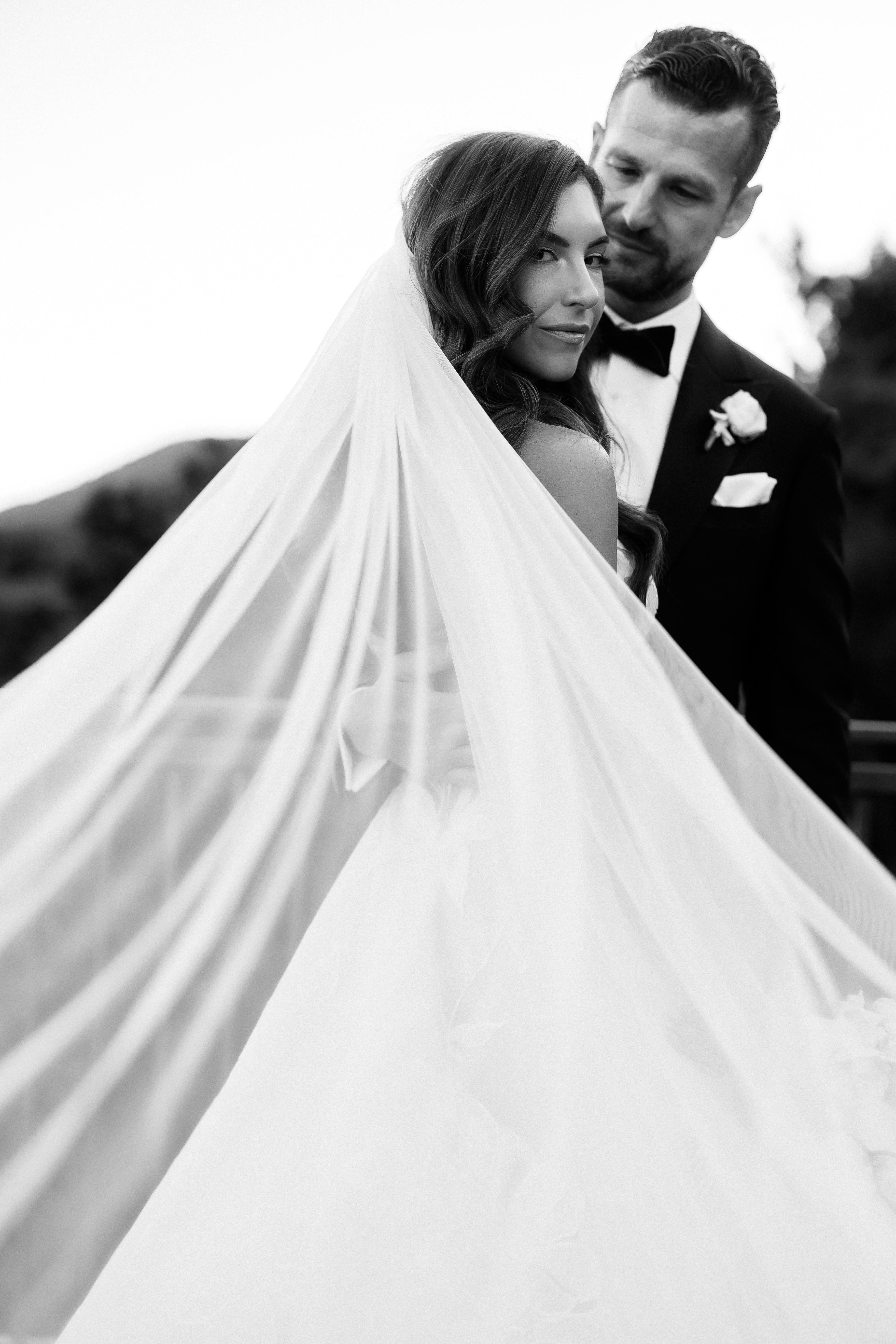A Romantic Spring Wedding at L’Auberge de Sedona photo 4