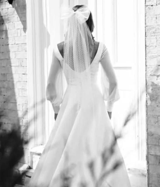 Marsha Lea Bridal Studio portfolio 2