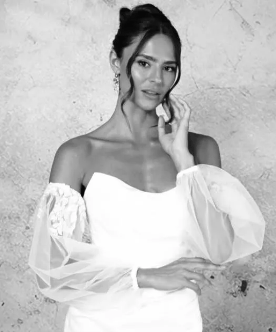 Marsha Lea Bridal Studio portfolio 5