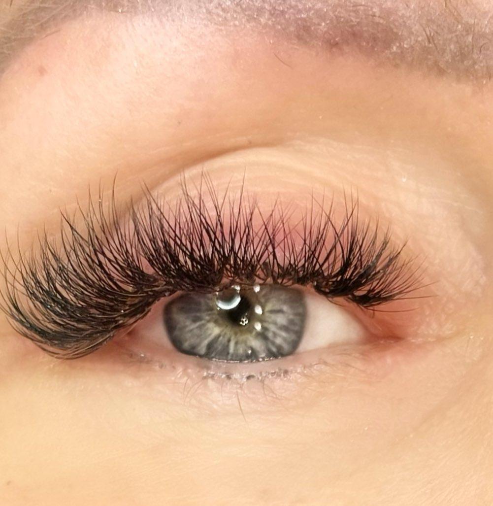 Luminous Skin & Lash Studio portfolio 5