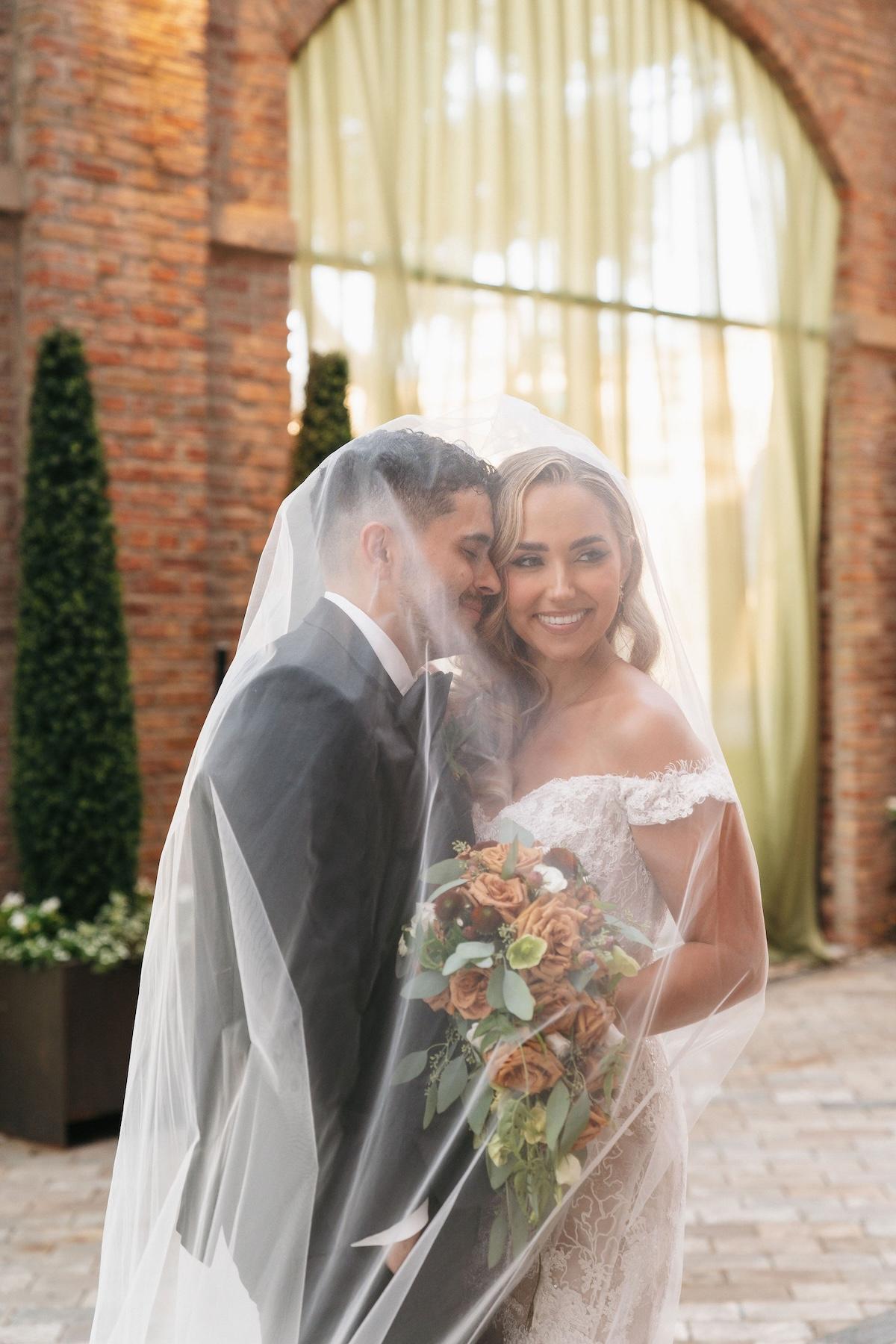 A Rustic Summer Wedding at the Sculpture Garden 17