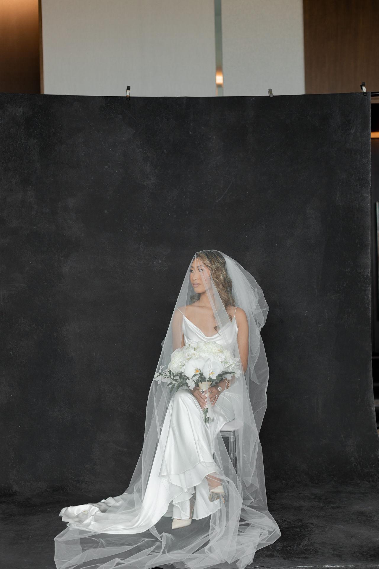 A Modern Summer Wedding at the Loews Kansas City Hotel photo 3