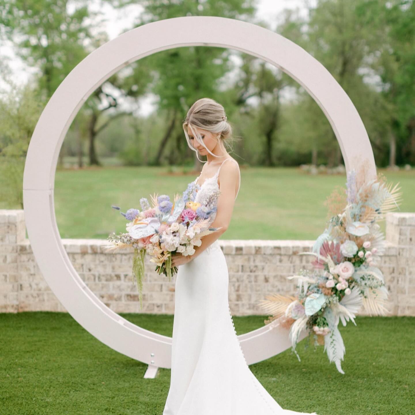 Arch & Aisle