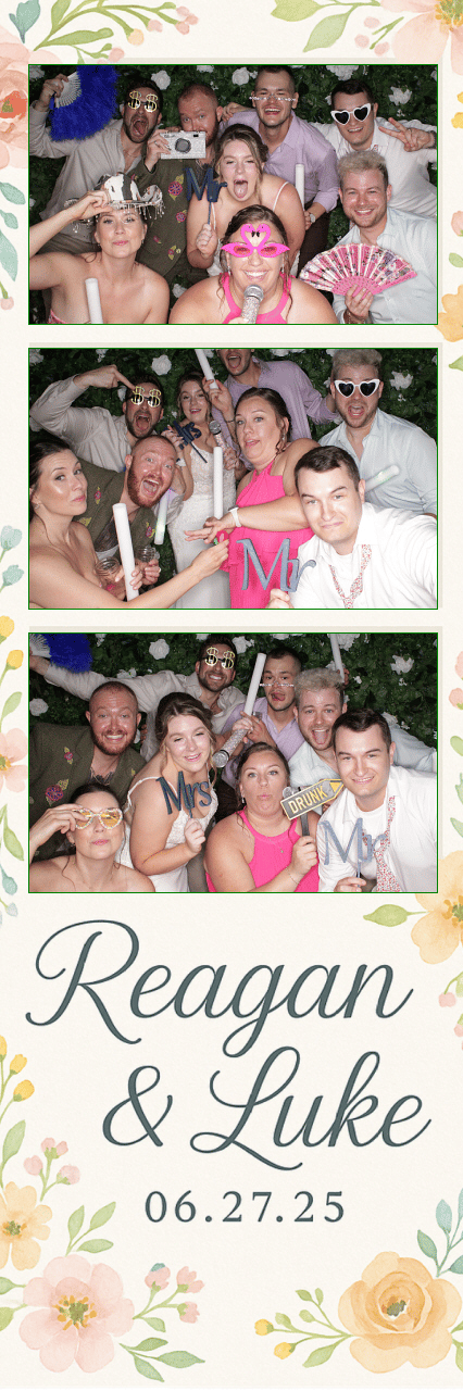 Sip & Snap Photobooth portfolio 5
