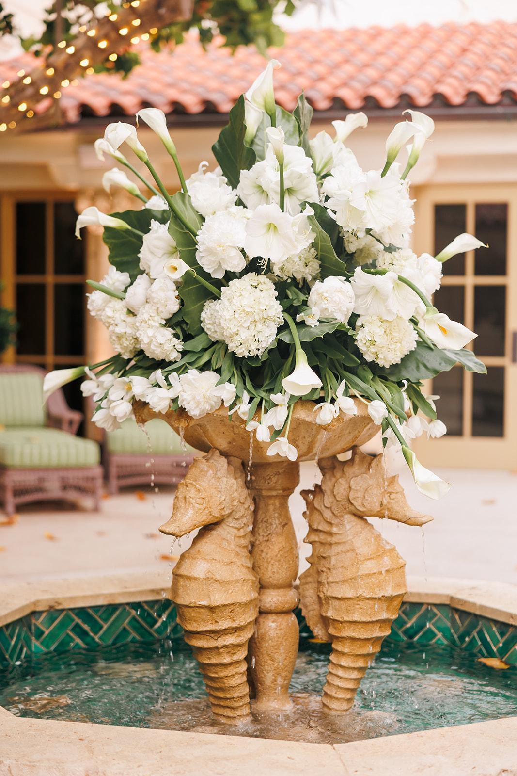 A Classic Spring Wedding at The Bath & Tennis Club 41