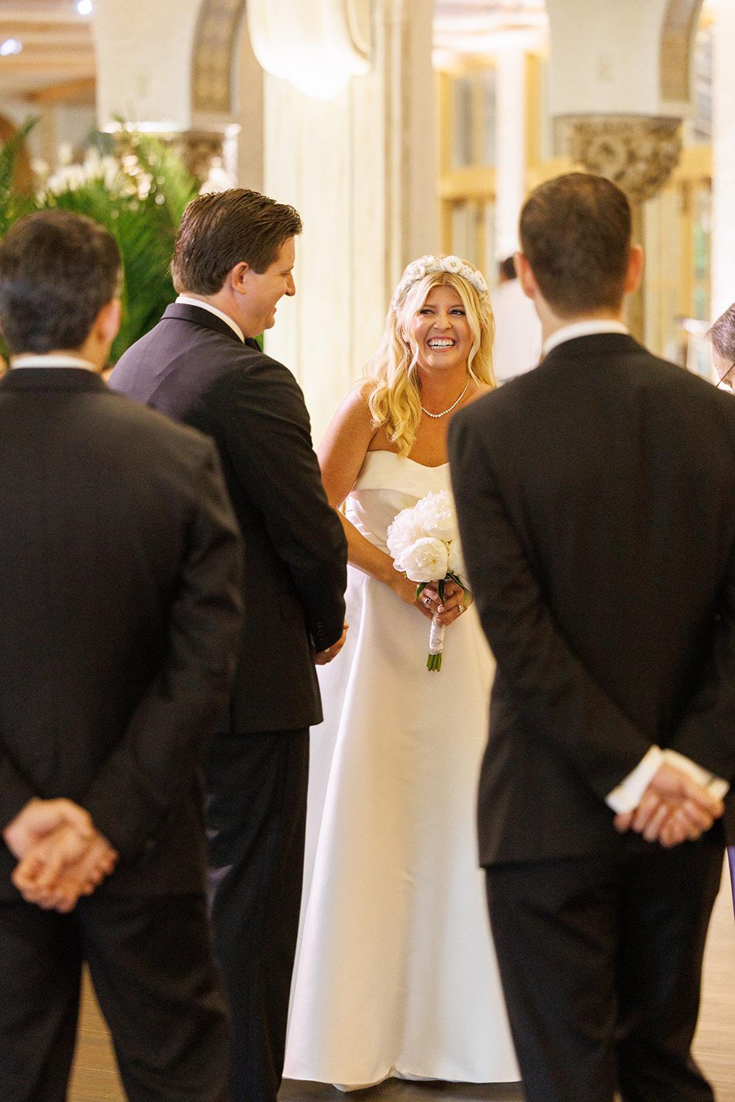 A Classic Spring Wedding at The Bath & Tennis Club 23