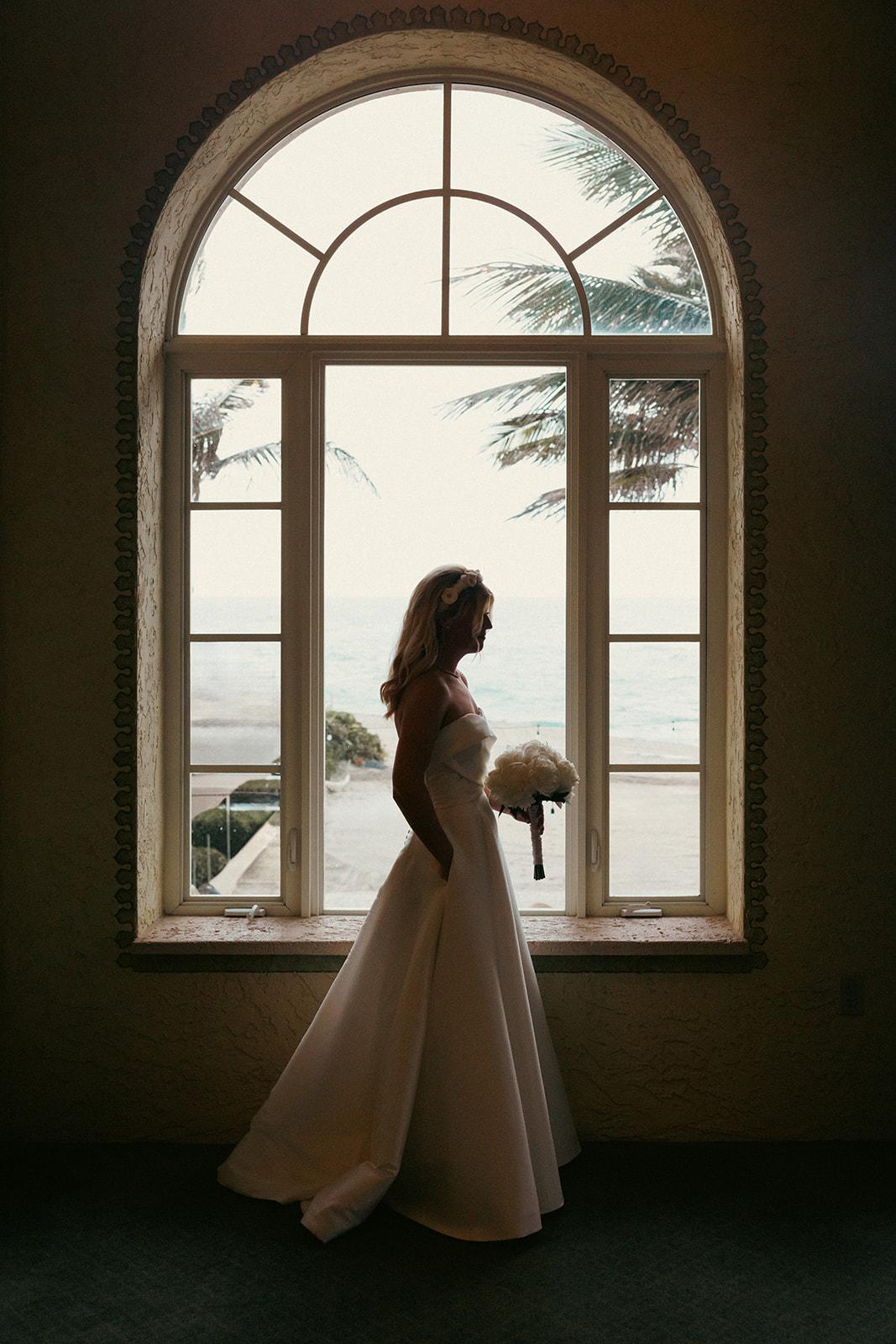 A Classic Spring Wedding at The Bath & Tennis Club 19