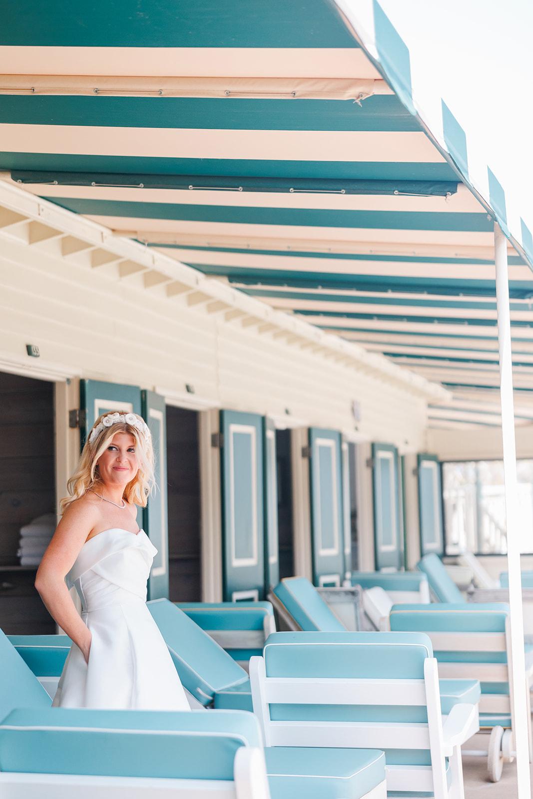 A Classic Spring Wedding at The Bath & Tennis Club 12