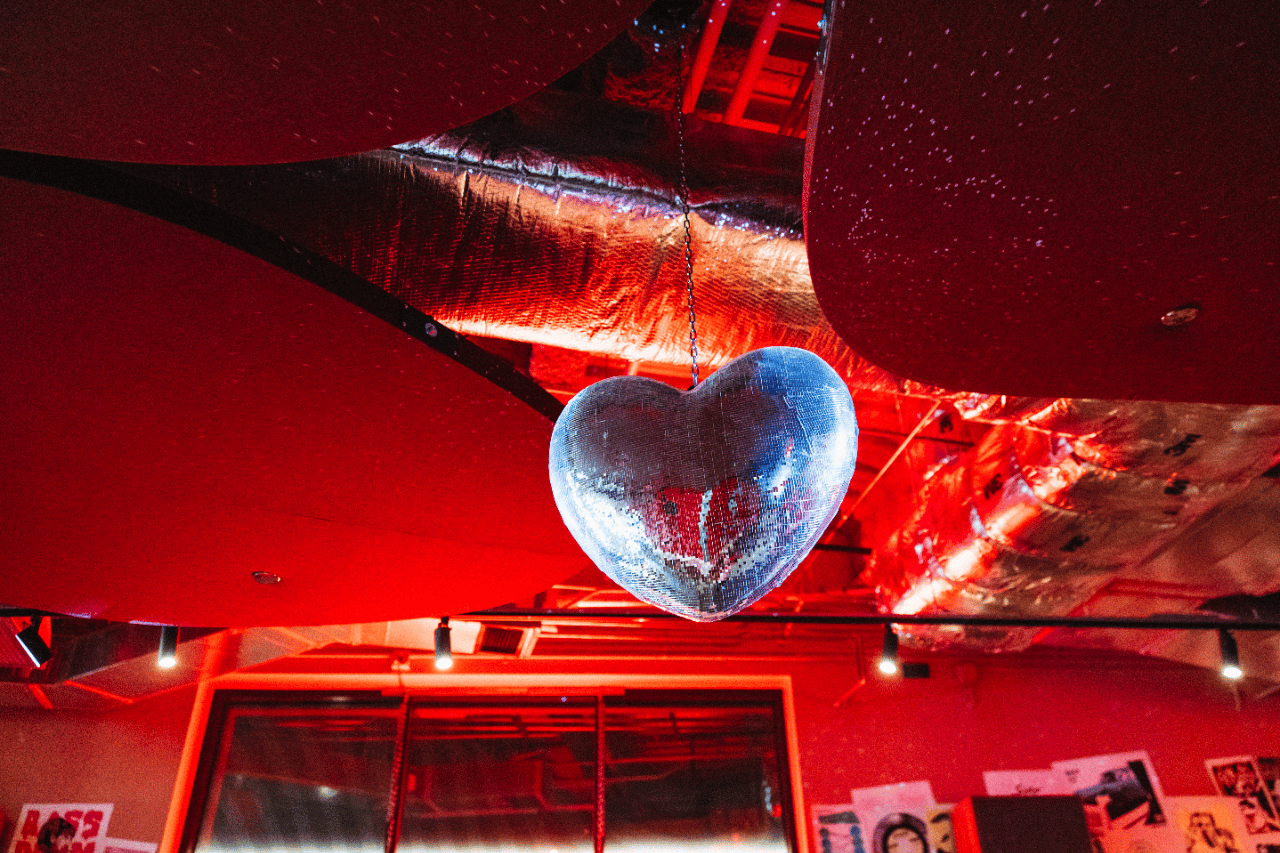 A Modern Summer Engagement Shoot at Loveless Cocktail Club photo 3