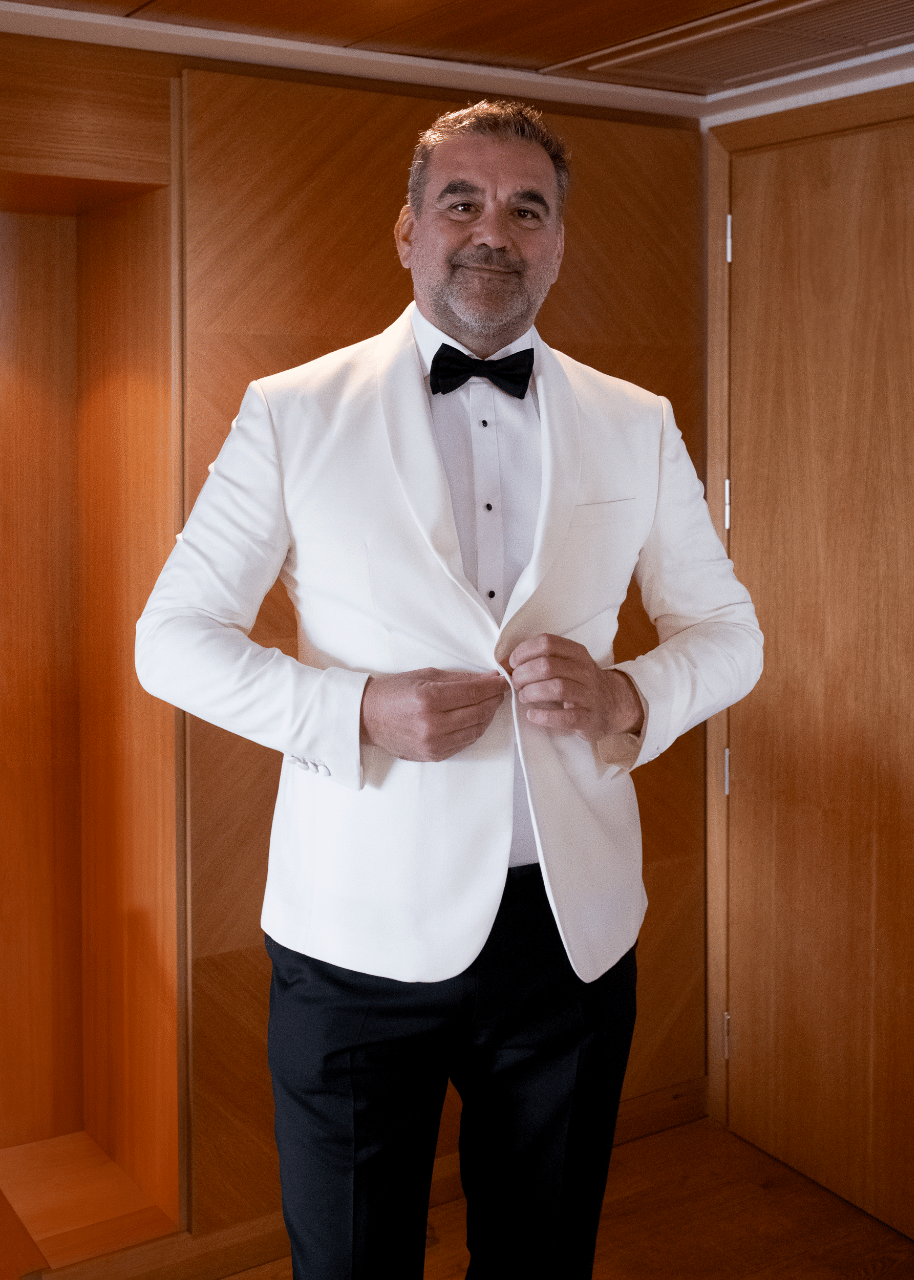 A Classic Spring Wedding at Island Resort Athens Riviera photo 3