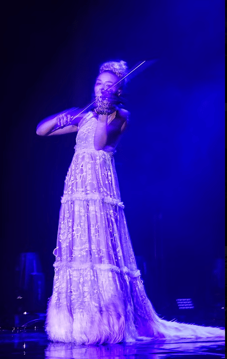 Sally Potterton Violinist portfolio 3