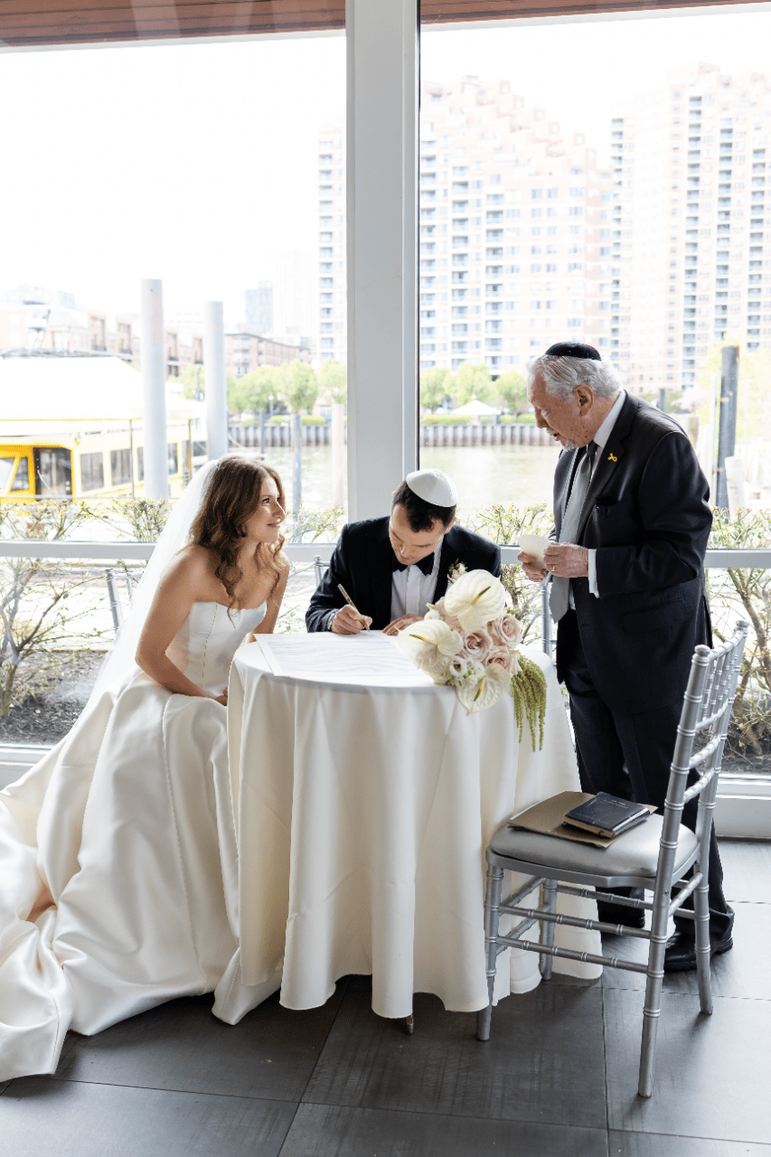 A Romantic Spring Wedding at Liberty House photo 3