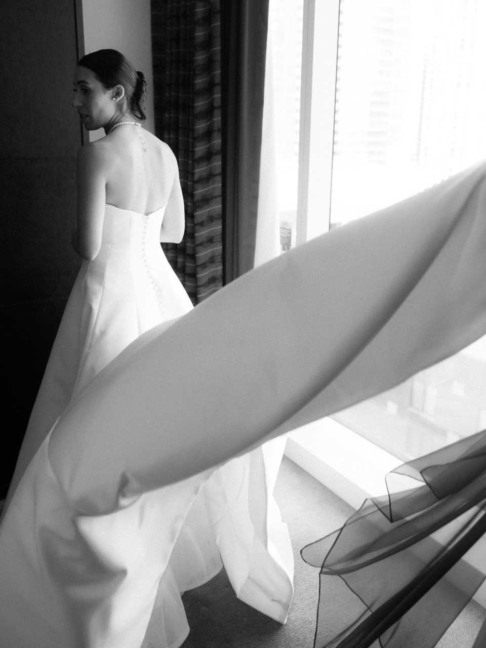An Elevated Black-Tie Soirée Above the Chicago Skyline photo 3