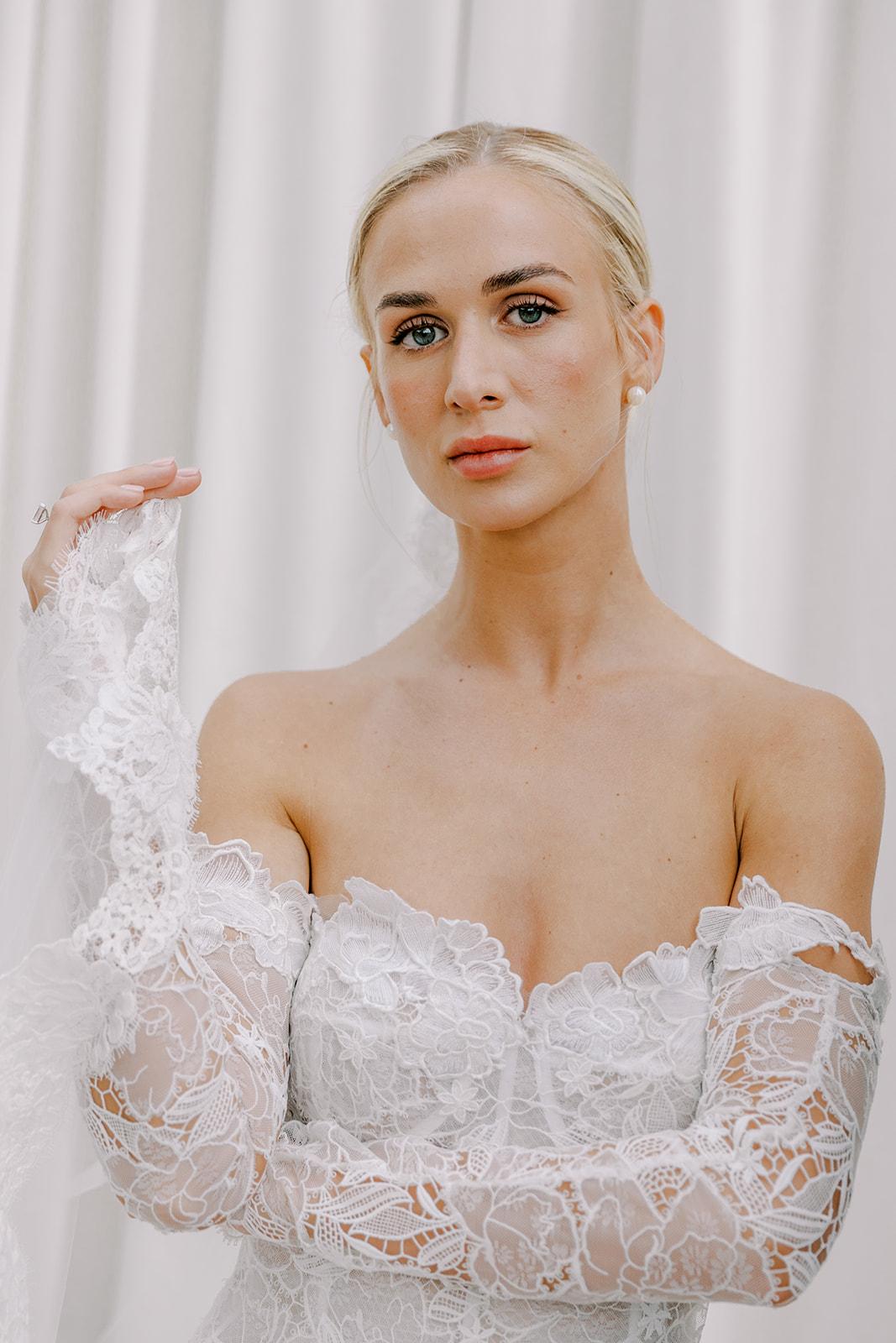 A Classic Spring Wedding at The University Club 43