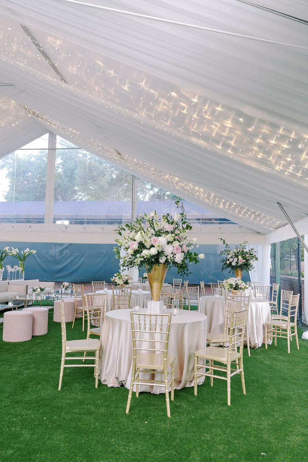 A Classic Spring Wedding at The University Club 80