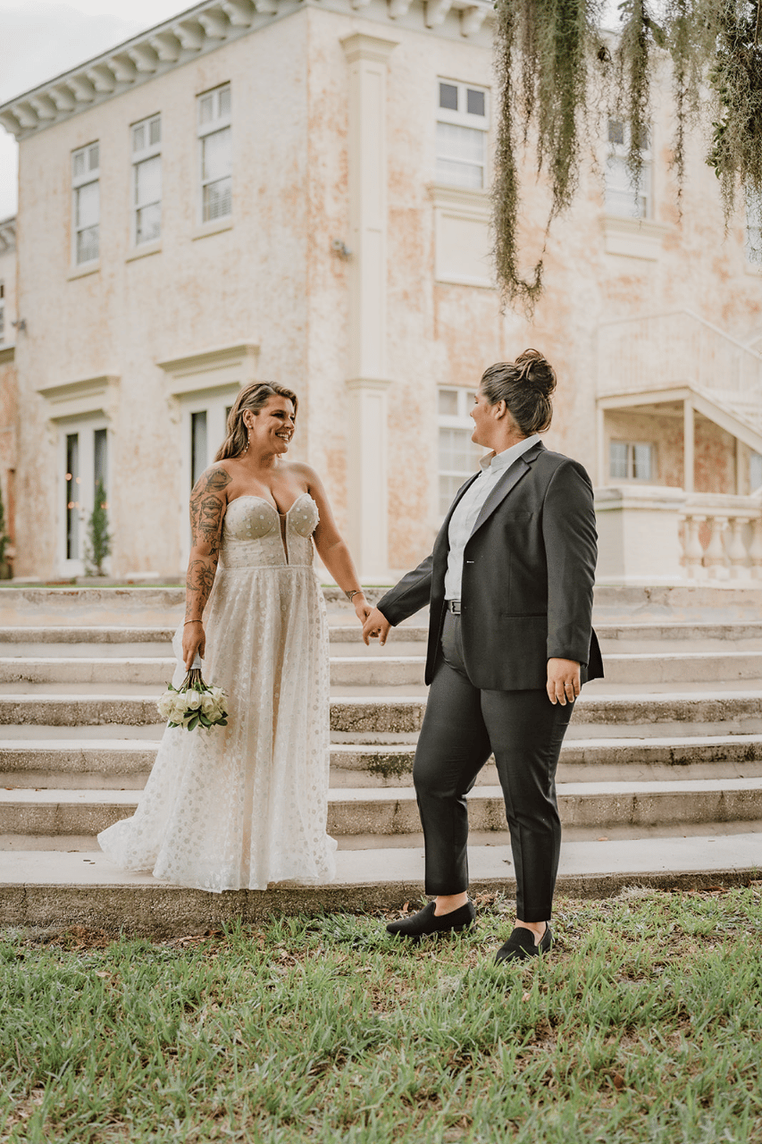A Romantic Summer Wedding at Bella Cosa Lakeside