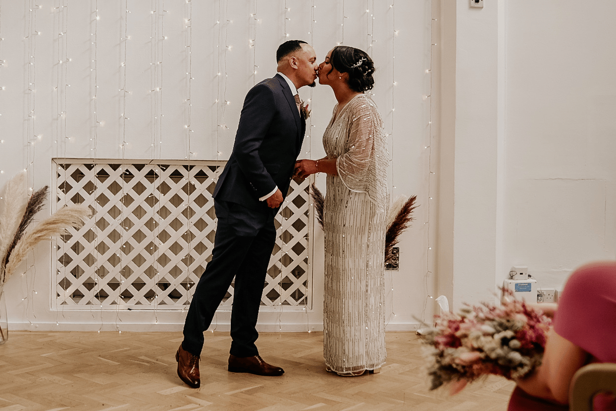 A Modern Spring Wedding at The Old Library photo 2