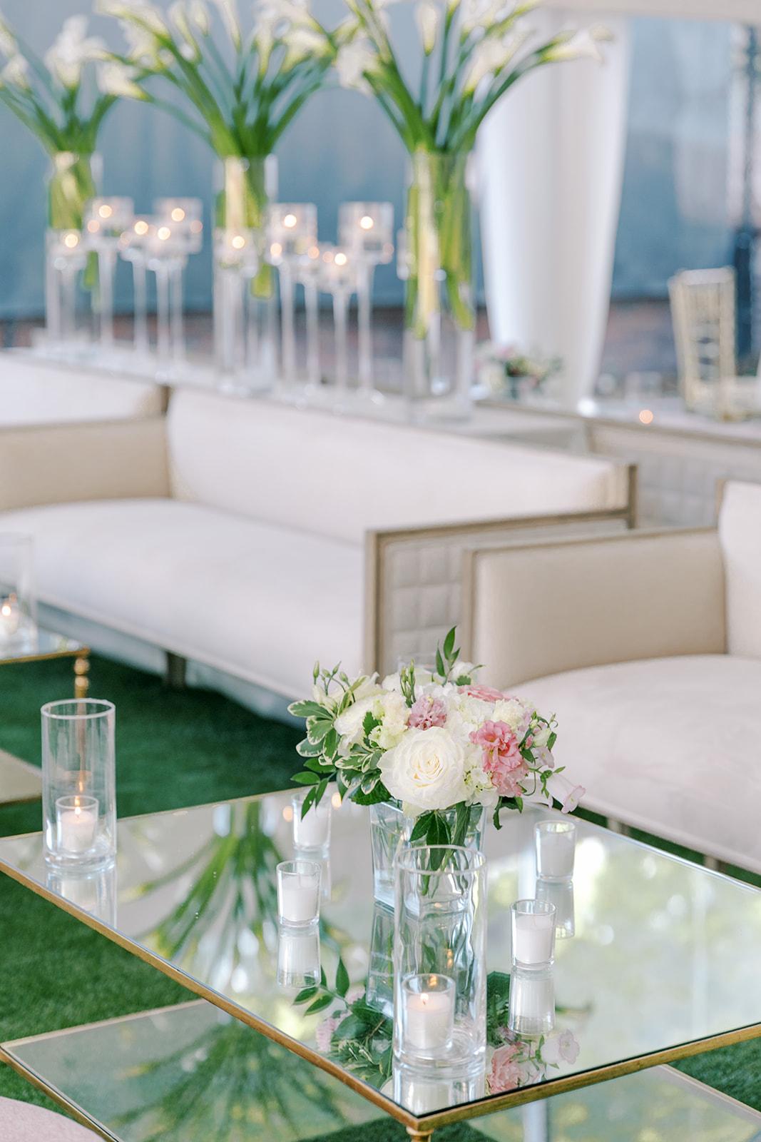 A Classic Spring Wedding at The University Club 77