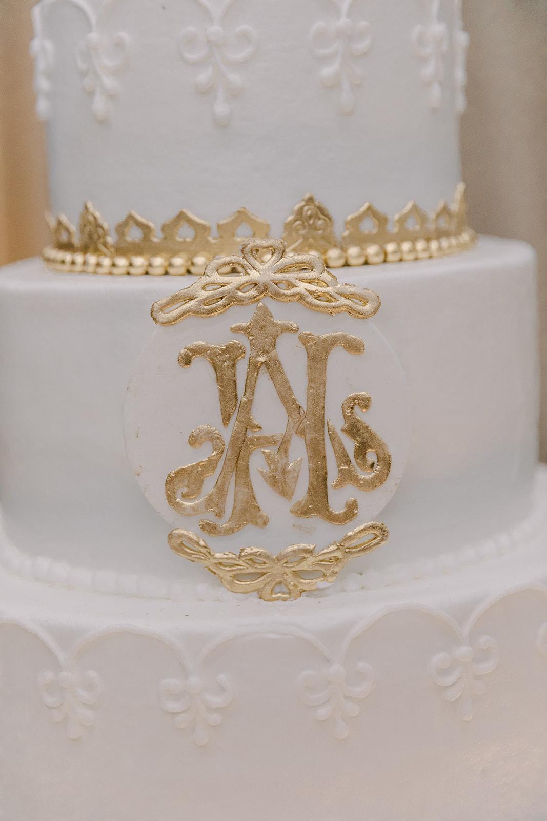 A Classic Spring Wedding at The University Club 37