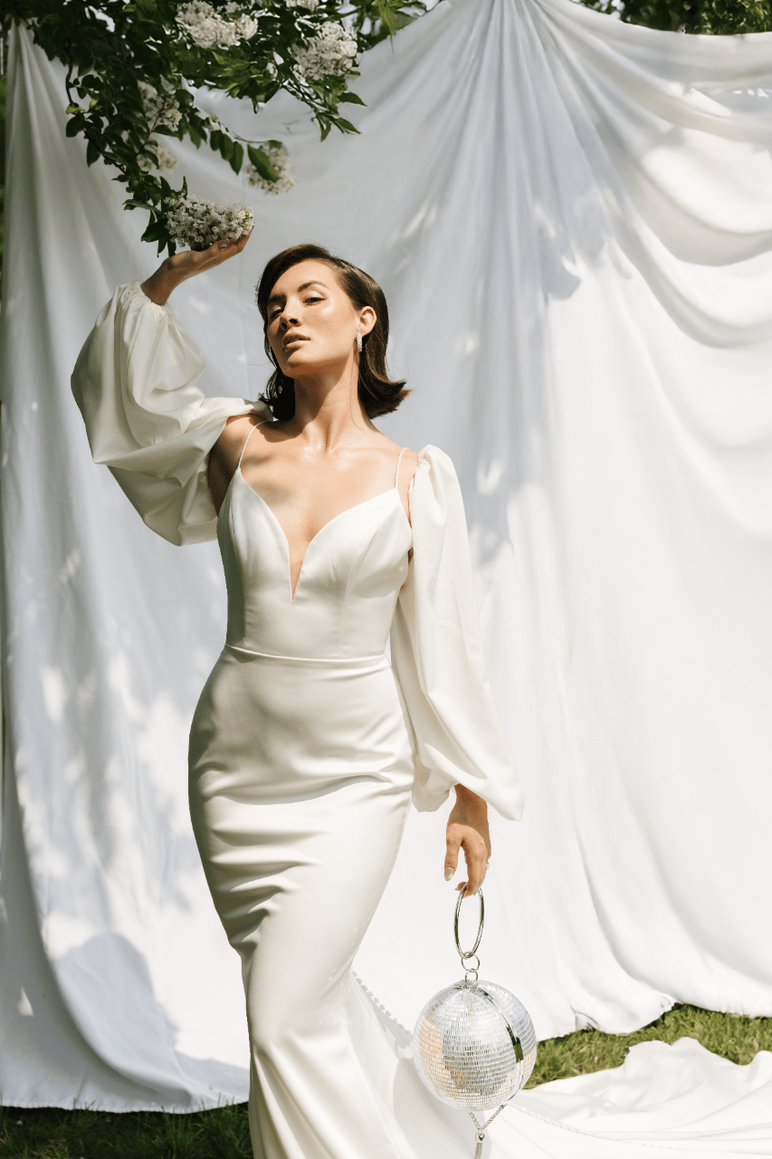 A Romantic Summer Editorial Shoot at Sycamore Bend Estate photo 4