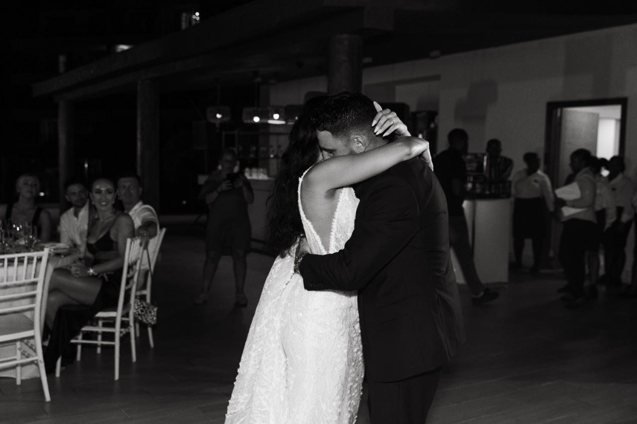 A Modern Winter Wedding at Royalton Resort & Spa photo 3