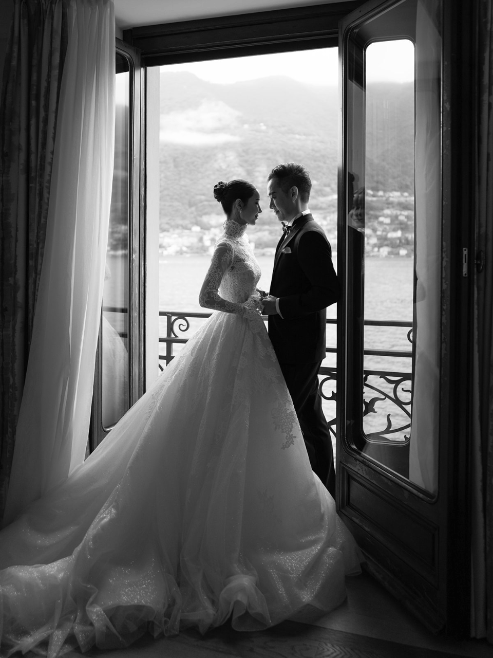 A Modern Summer Wedding Shoot at Villa Monastero photo 3