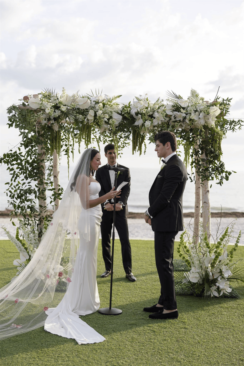 Refined Elegance Affair on a Tropical Coast photo 2