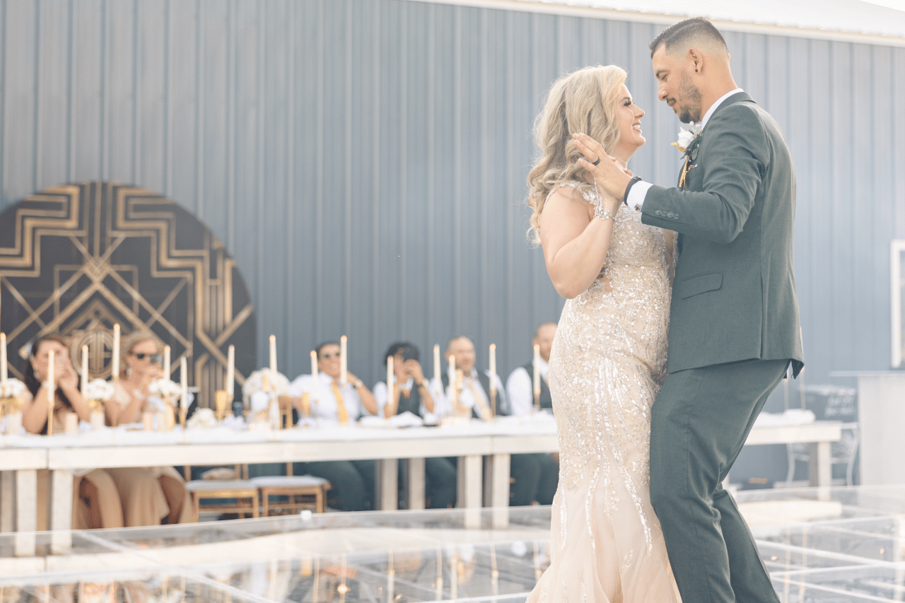 A Glamorous Spring Wedding in Smithville, Missouri photo 2